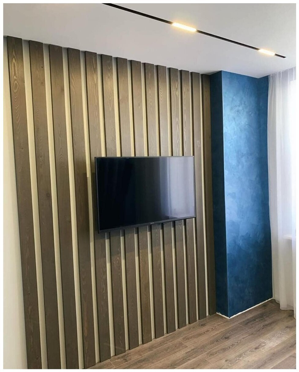 Брусок декоративный в зоне TV из Сосны 25х100мм