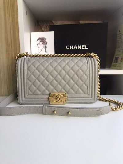 Chanel Boy 25 cm