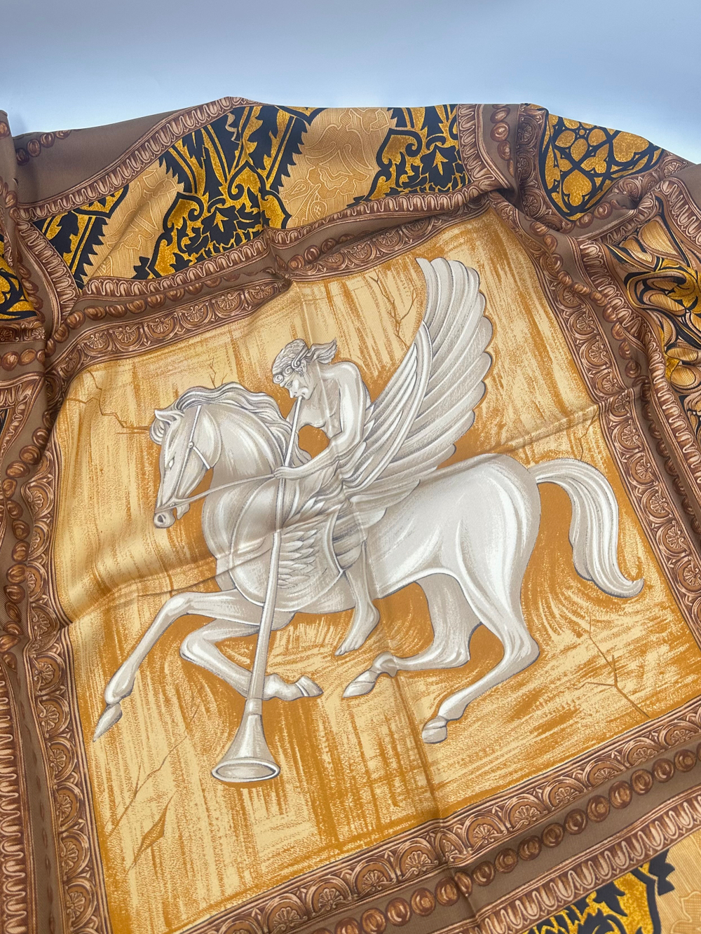 Платок Christian Dior