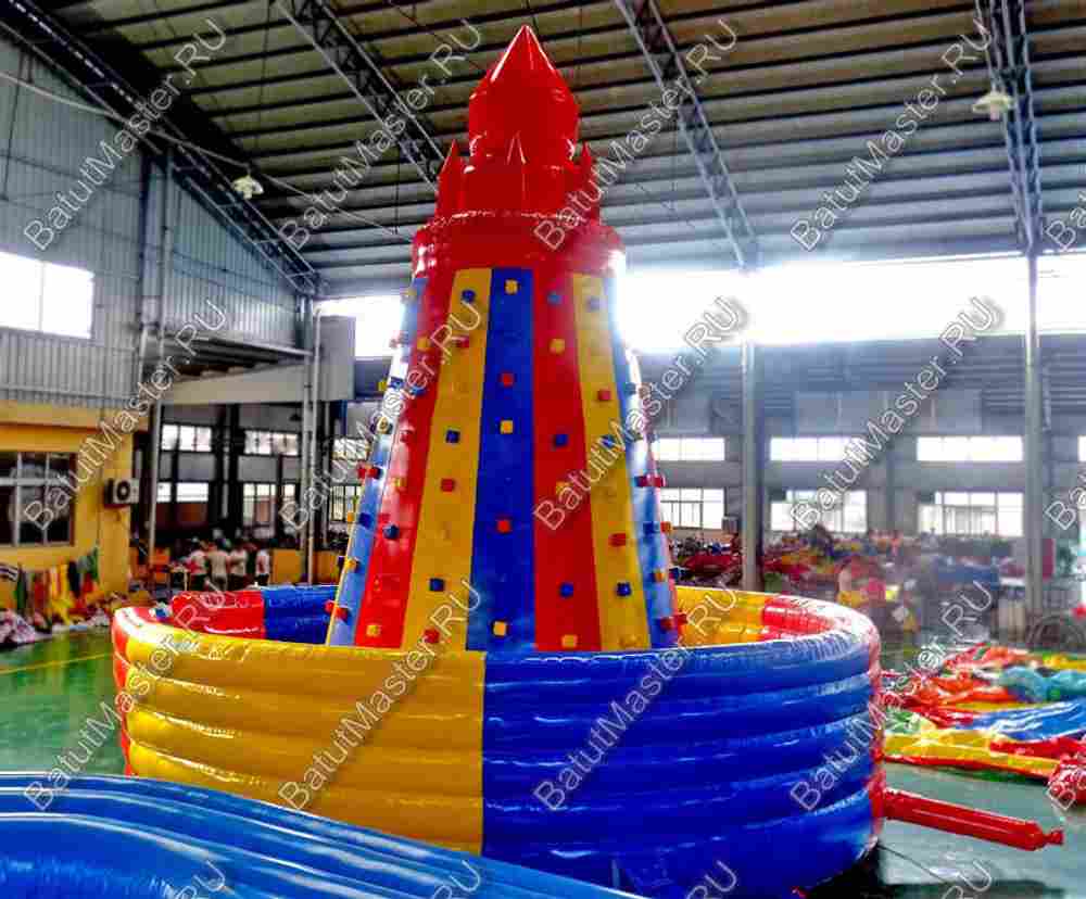 Скалодром "Покоритель вершин" 7*7*6 м