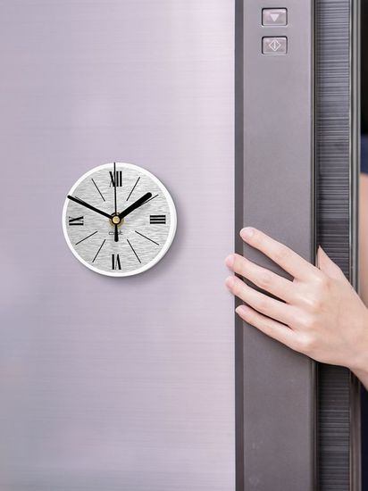 Часы-магнит "2 модель"