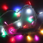 Электрогирлянда LED цветная 100 ламп, 9 м, 4 р.м, белый провод, в конце розетка кор