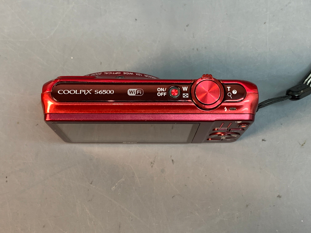 Nikon Coolpix S6500