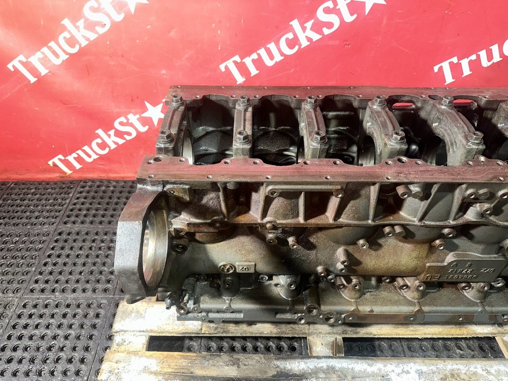 Блок цилиндров двигателя MX340U1 EURO-5