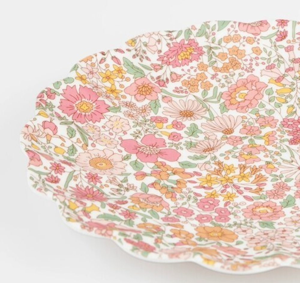 Тарелка маленькая многоразовая "Liberty of London" 1 шт. (диам. 20см) розовый принт