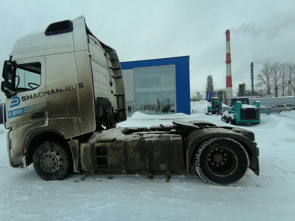 Shacman (Shaanxi) SX* 4x2 Седельный тягач SX4188YY381 (Дизельный, 12,5 л, 480 л.с., АТ)