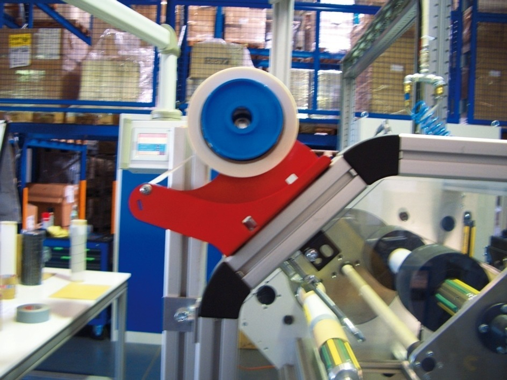 Диспенсер для размотки клейких лент tesa® 6012, настольный