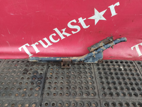 Кронштейн подножек правый 2018г.