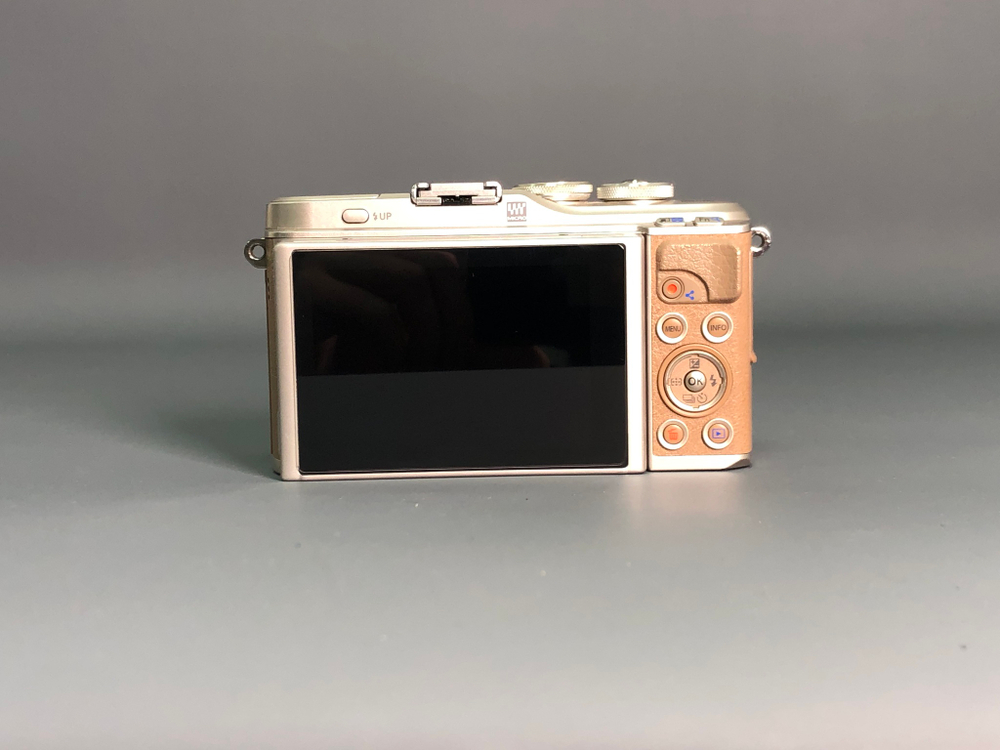 Olympus Pen E-PL9 Body 13.400 кадров