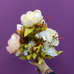 Букет с пионами