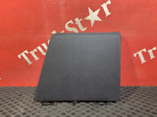 Заглушка корпуса подножек левая