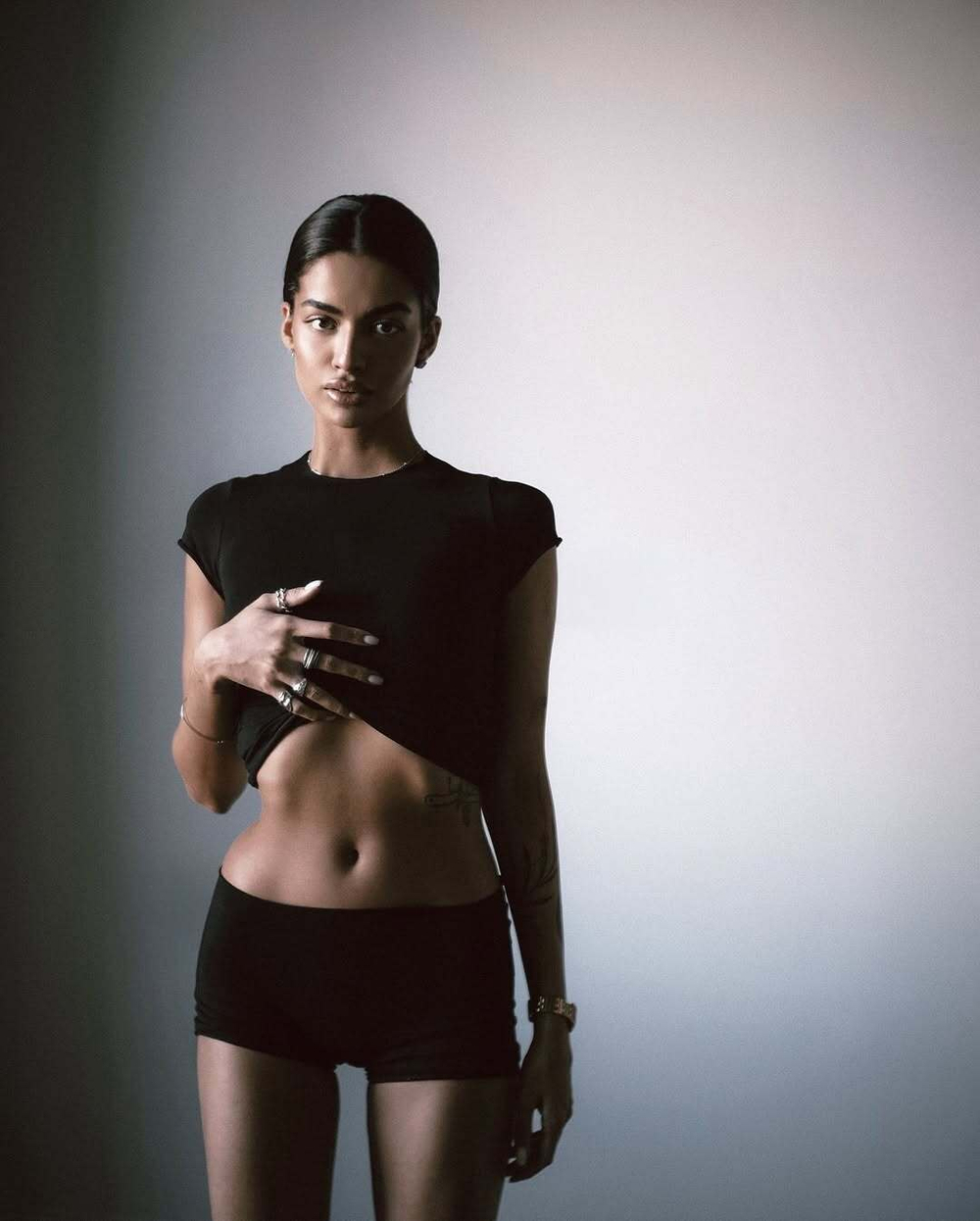 black tee