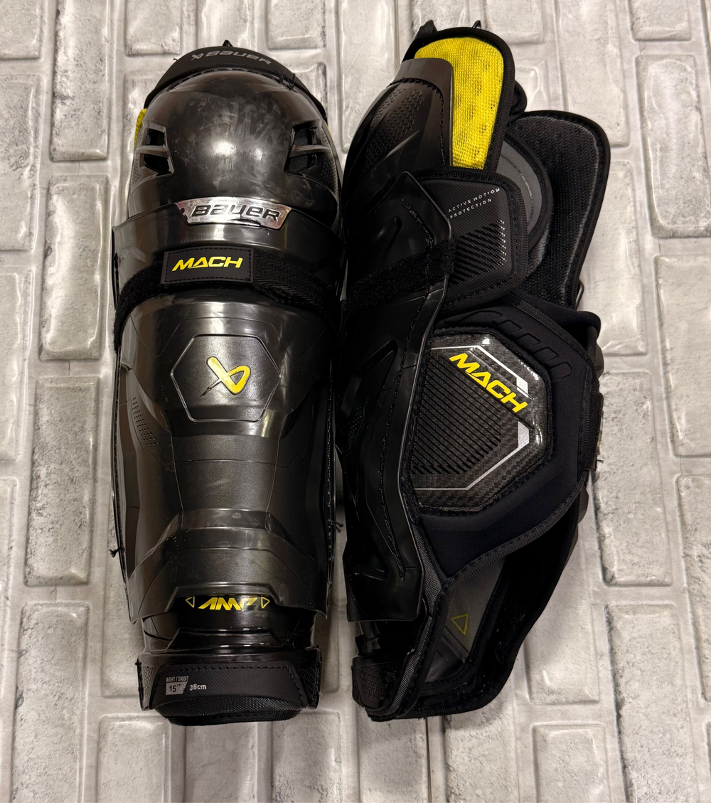 Bauer supreme mach SR 15”
