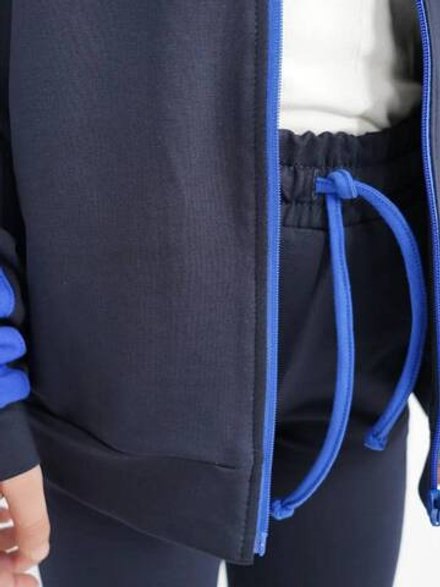 Спортивный костюм Классика с ярко-синим лампасом