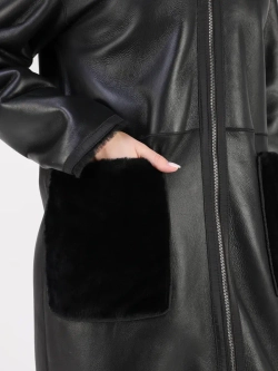 Дубленка зимняя натуральная с капюшоном шуба