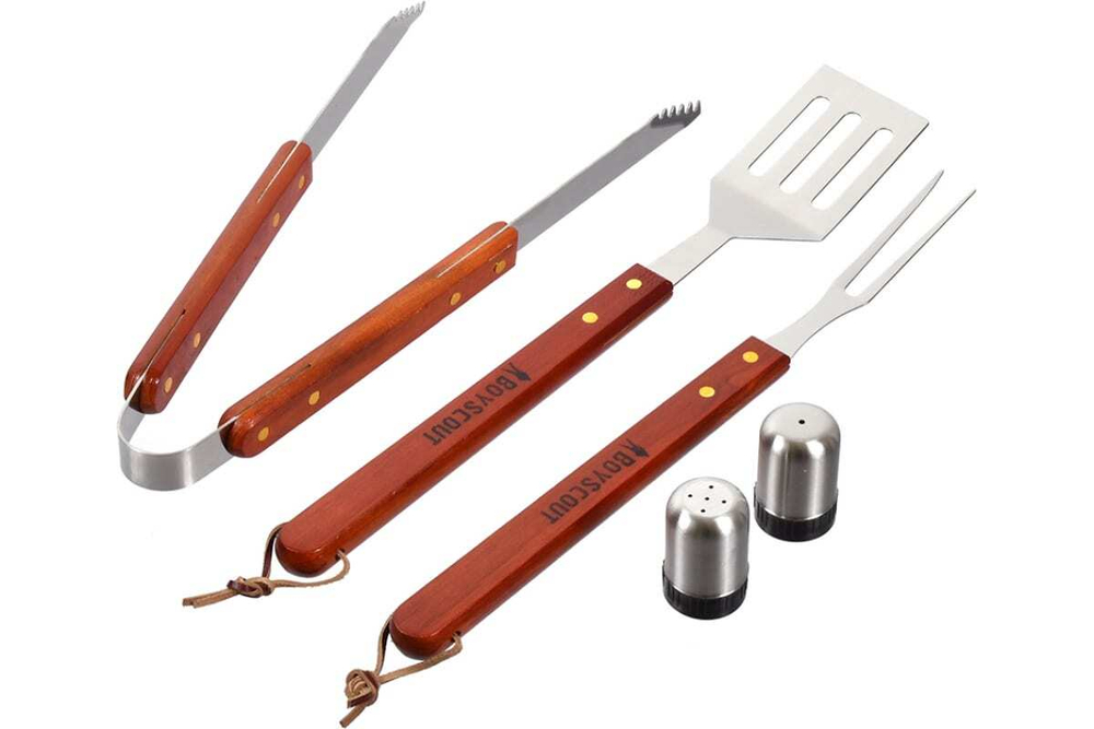 НАБОР BOYSCOUT СУМКА-ФАРТУК, ВИЛКА, ЛОПАТКА, ЩИПЦЫ, СОЛОНКА, ПЕРЕЧНИЦА 61320