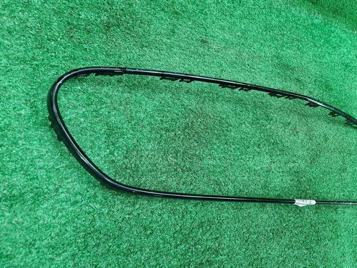 Накладка решетки радиатора Mercedes E w213 (20-23)