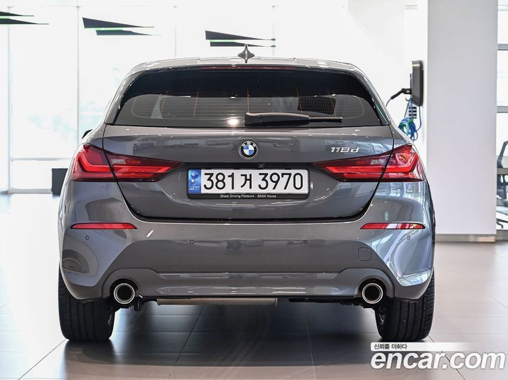 BMW 1 Series (F40) 118d Joy First Editions (06.2020)