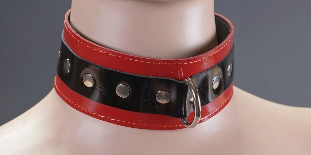 Ошейник широкий из лакированной кожи (Цвет: красный с черным)