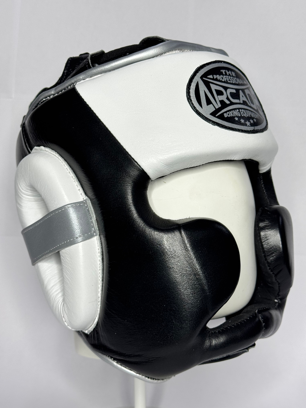 Шлем боксерский полная защита  Arcada черный/белый