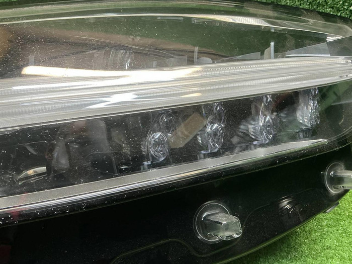 Фара правая Volvo XC90 2 (2014-2019) LED