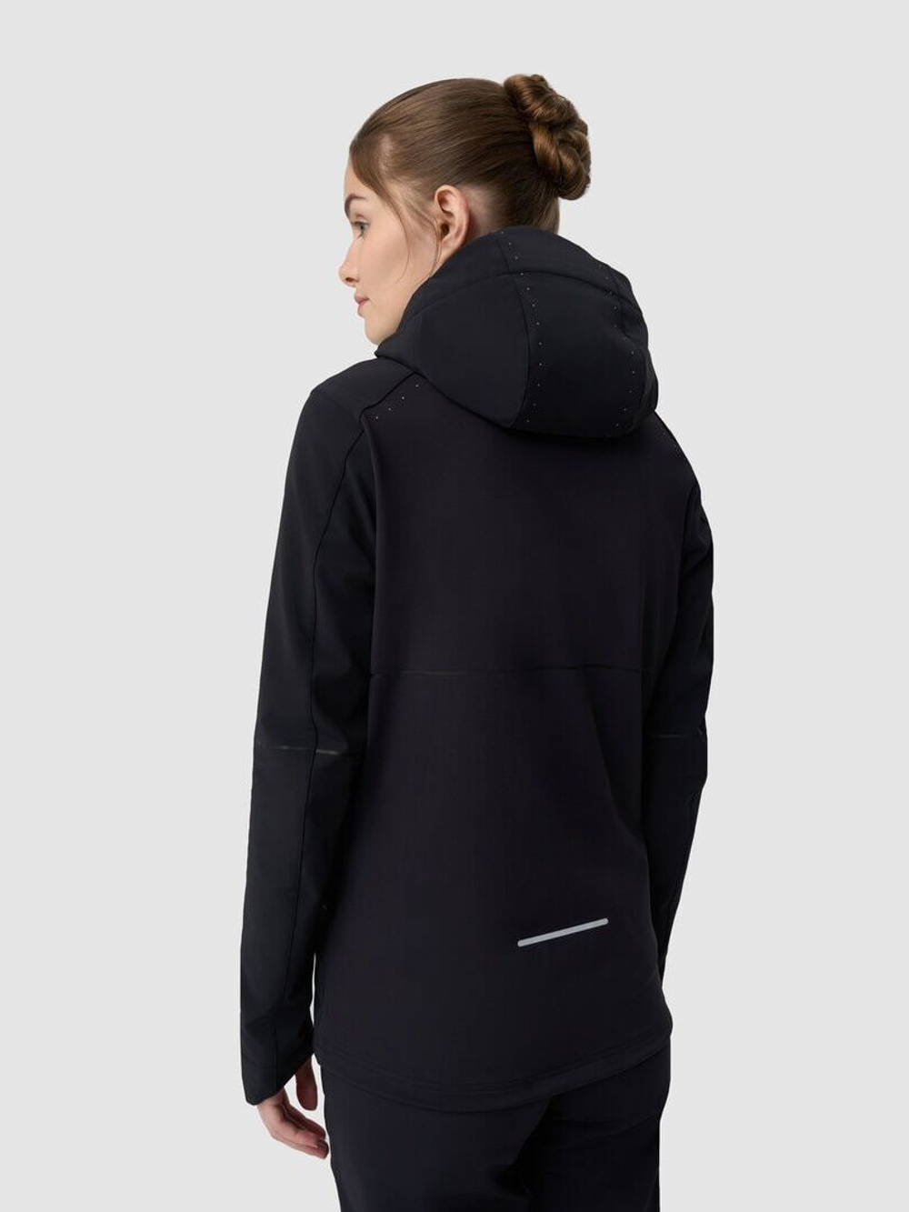 Зимняя беговая куртка GRI Темп 5.0 женская чёрная