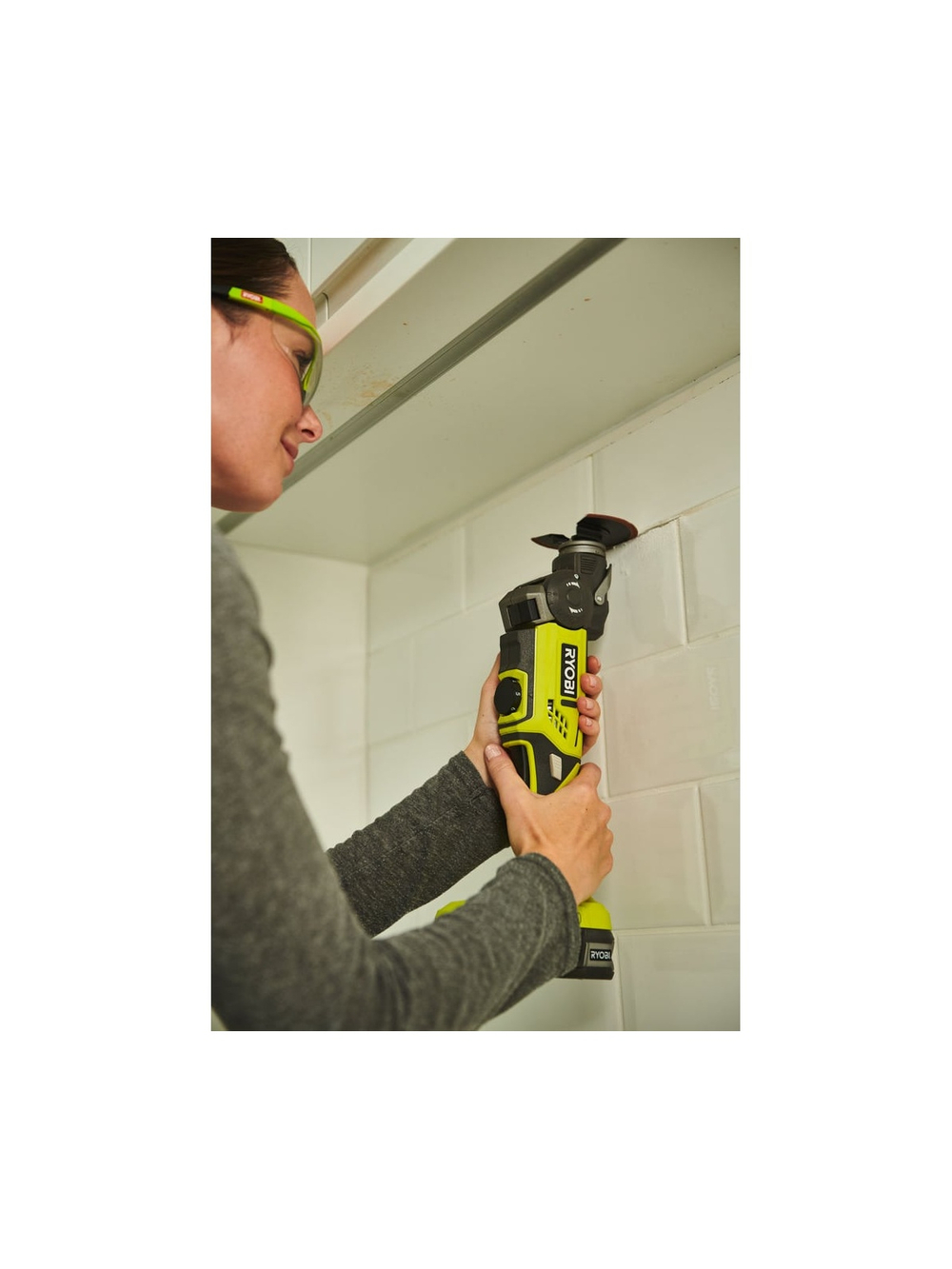 Многофункциональный инструмент Ryobi ONE+ R18MT-0  без аккумулятора в комплекте 5133002466