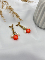 Серьги - Teatrium - коралл,жемчуг,брасс