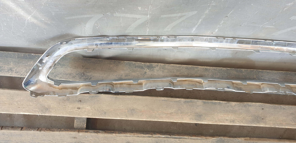 Молдинг переднего бампера Mercedes GLC (X253) 15-19 Б/У Оригинал A2538851625