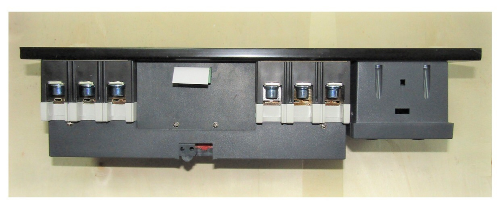 Реверсивный рубильник с логическим контроллером PTQ5-D1 3P 100A/Automatic Transfer Switch (with controller)