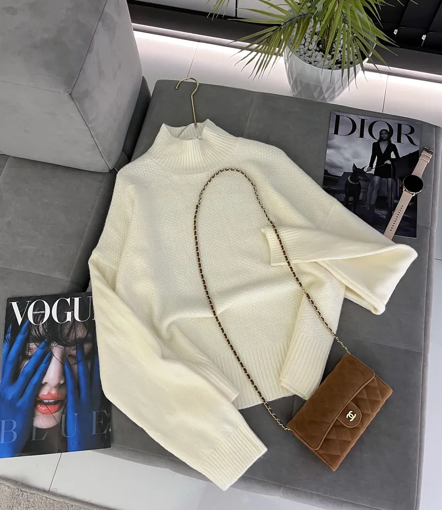 Свитер 2573688 Fabrika