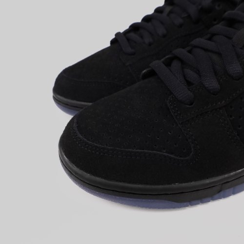 Кроссовки Nike x Undefeated Dunk Low SP артикул:DO9329-001 - купить в магазине Дайс