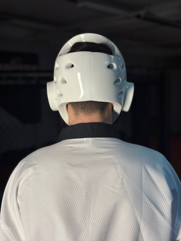 Шлем для тхэквондо белый Tomorrow Star