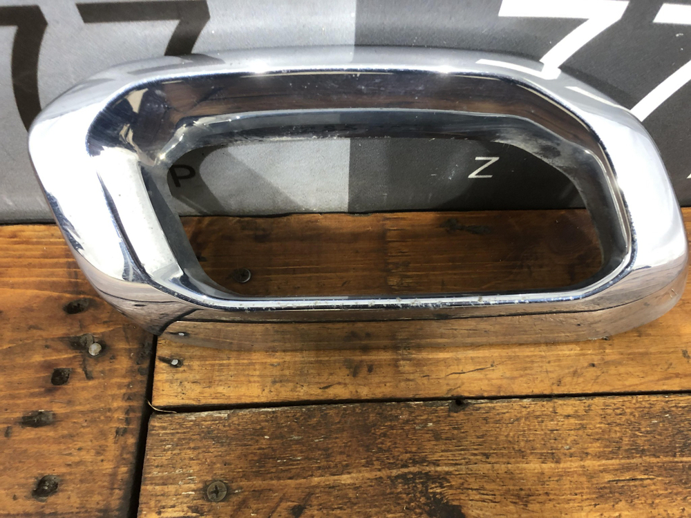 Насадка глушителя правая Mercedes GLE (V167) 18-нв Б/У Оригинал a1678857000