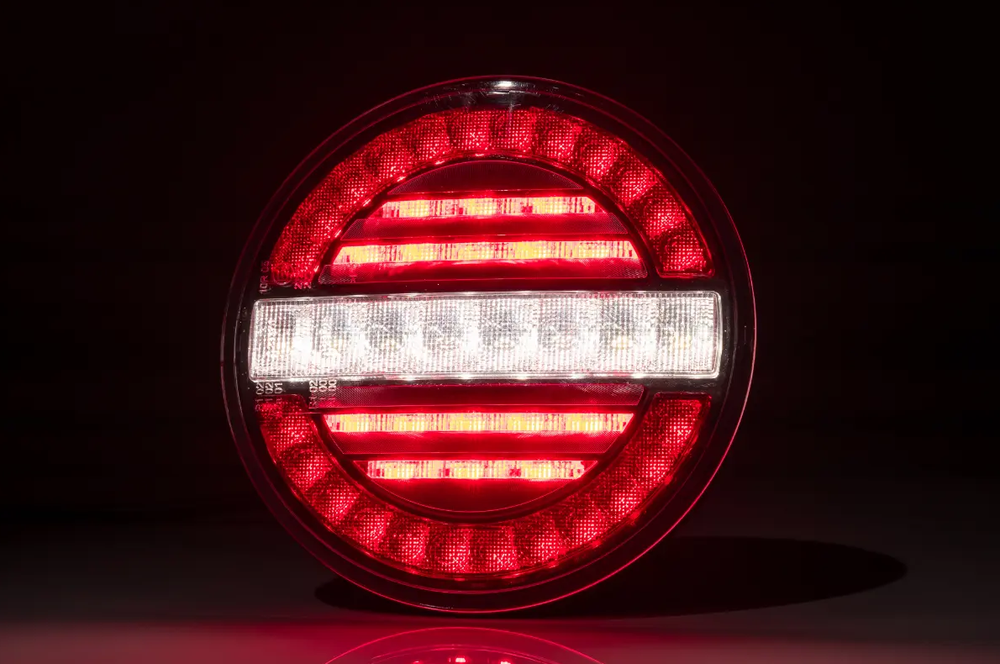Фонарь заднего хода Fristom FT-214 LED 3-функциональный 12/24V