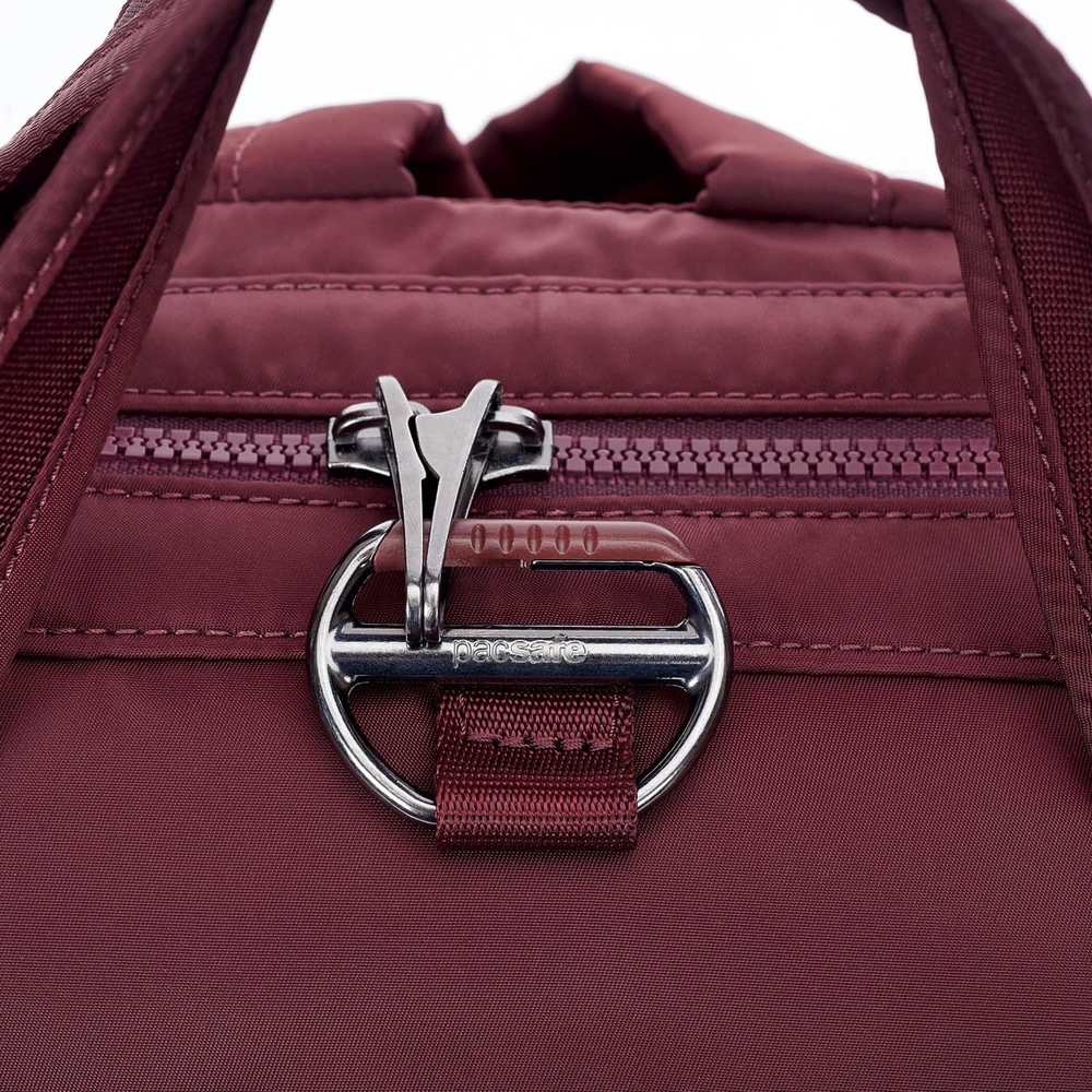 Женский рюкзак Pacsafe Citysafe CX