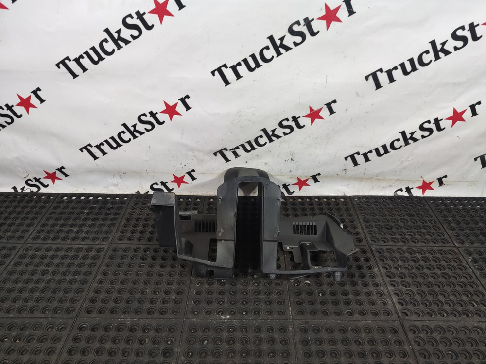 Кожух рулевой колонки 2023г.