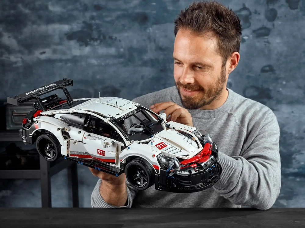 Конструктор LEGO Technic 42096 Porsche 911 RSR