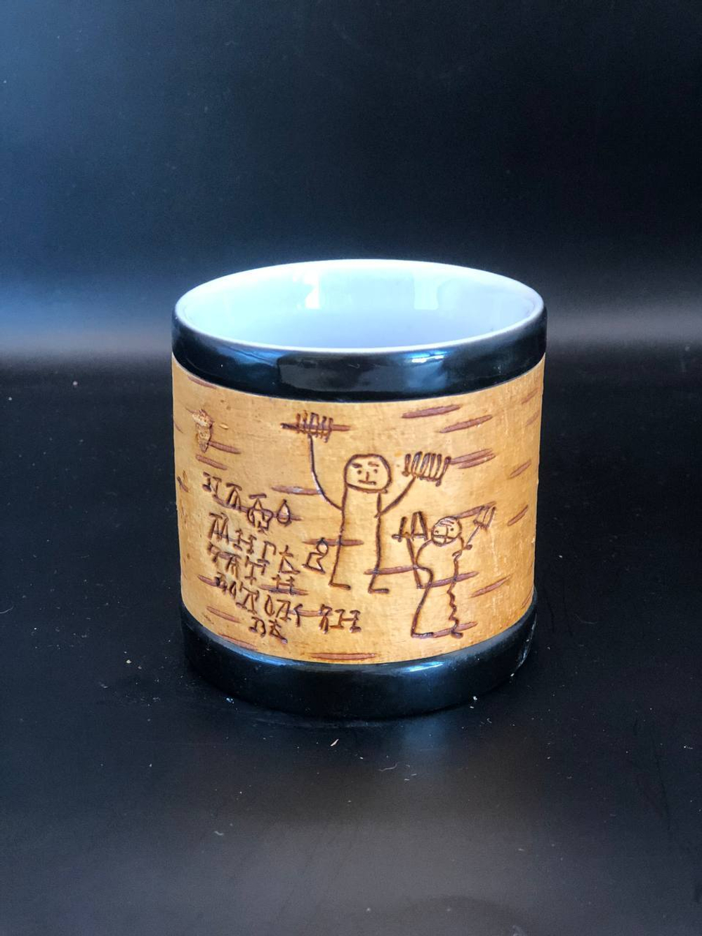 Кружка малая фарфоровая без ручки c берестой. Коллекция Onfim (Онфим)