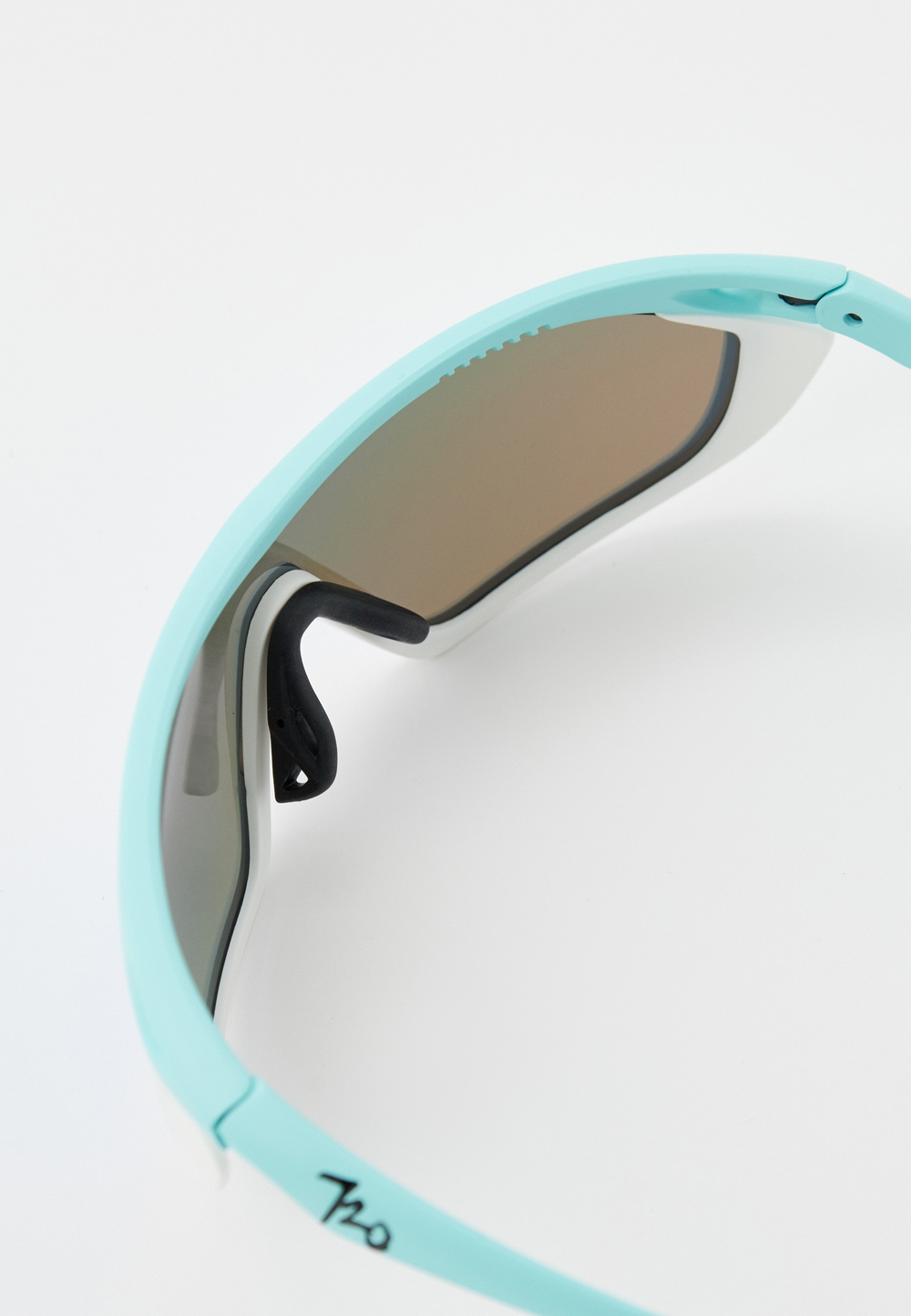 Спортивные очки 720armour Analog Pro / Matte Aquamarine / Matte White Gasket / Smoke Full Blue Ti Lens