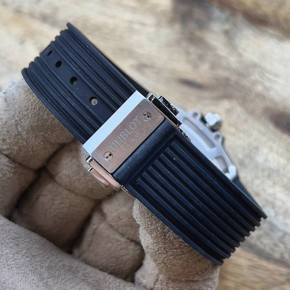 Часы Hublot