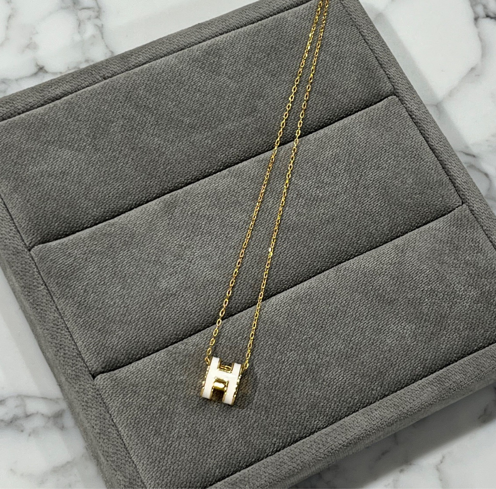 H Elegance white gold