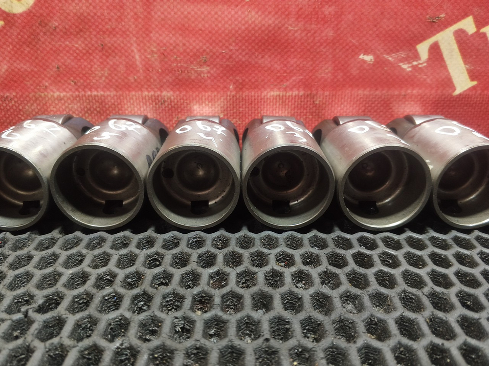 Комплект толкателей выпускного клапана 2020г.