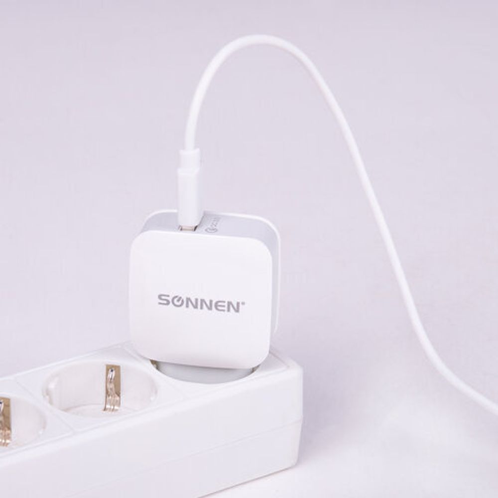 Зарядное устройство быстрое сетевое (220 В) SONNEN, порт USB, QC3.0, выходной ток 3 А, белое, 455506