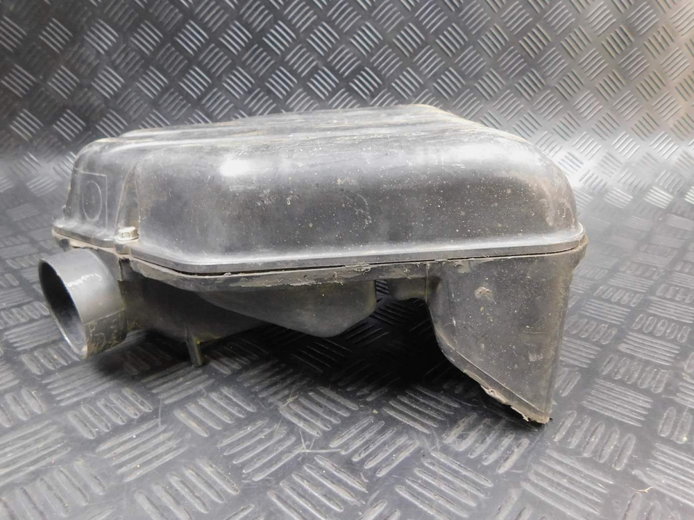 Корпус воздушного фильтра Kawasaki ZZR 400 98 053051