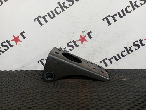 Кронштейн амортизатора заднего