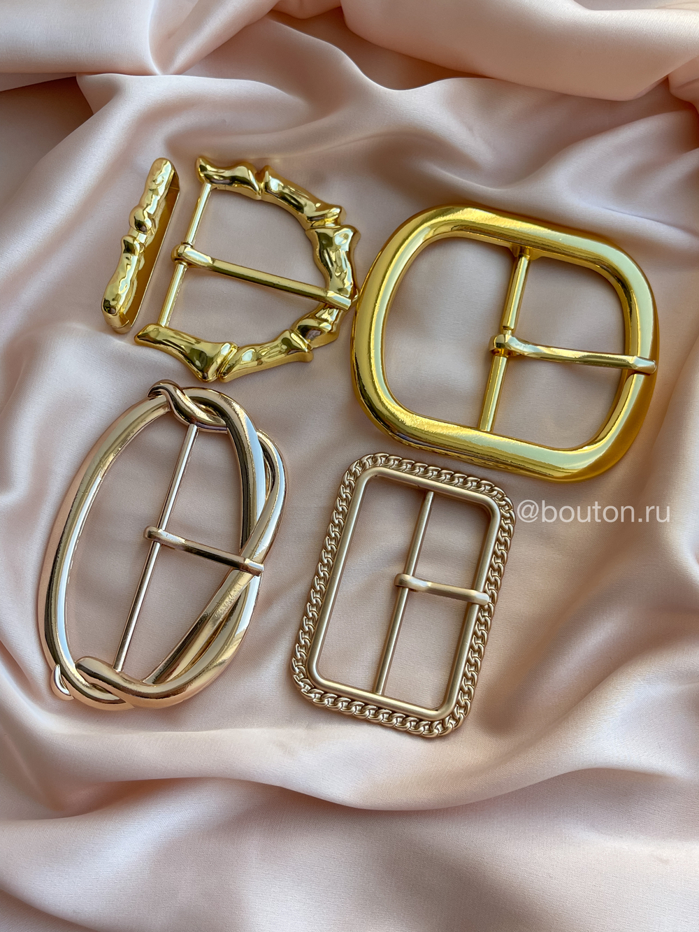 Пряжка золотая с переплетением