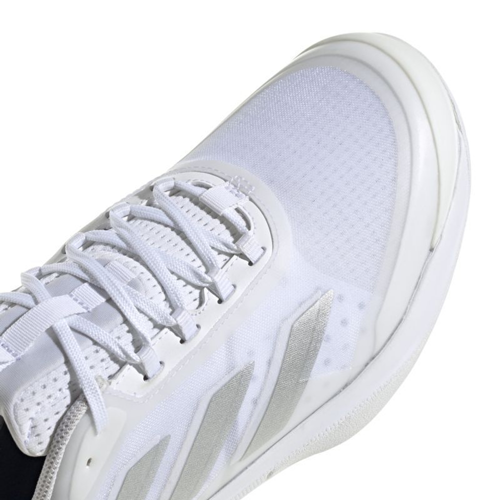 Женские Кроссовки теннисные Adidas Avacourt 2 - cloud white/silver metallic/grey one