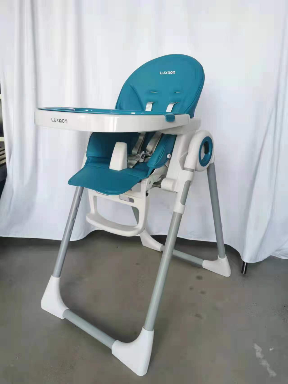 Стульчик для кормления Luxmom Q1
