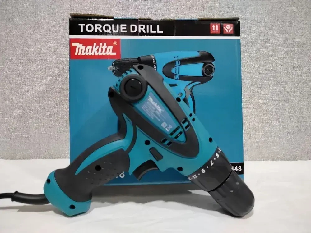 Сетевой шуруповерт Макита SU6448 900 W